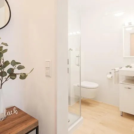 Sonnenglück Mit Großzügigem Südbalkon * Lenzkirch